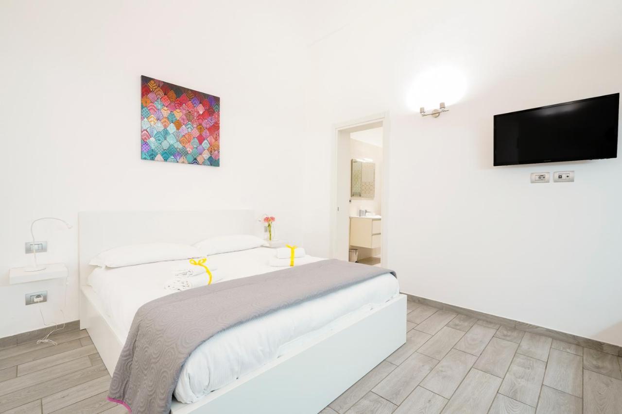 I 20 Archi Apartments Монополи Экстерьер фото